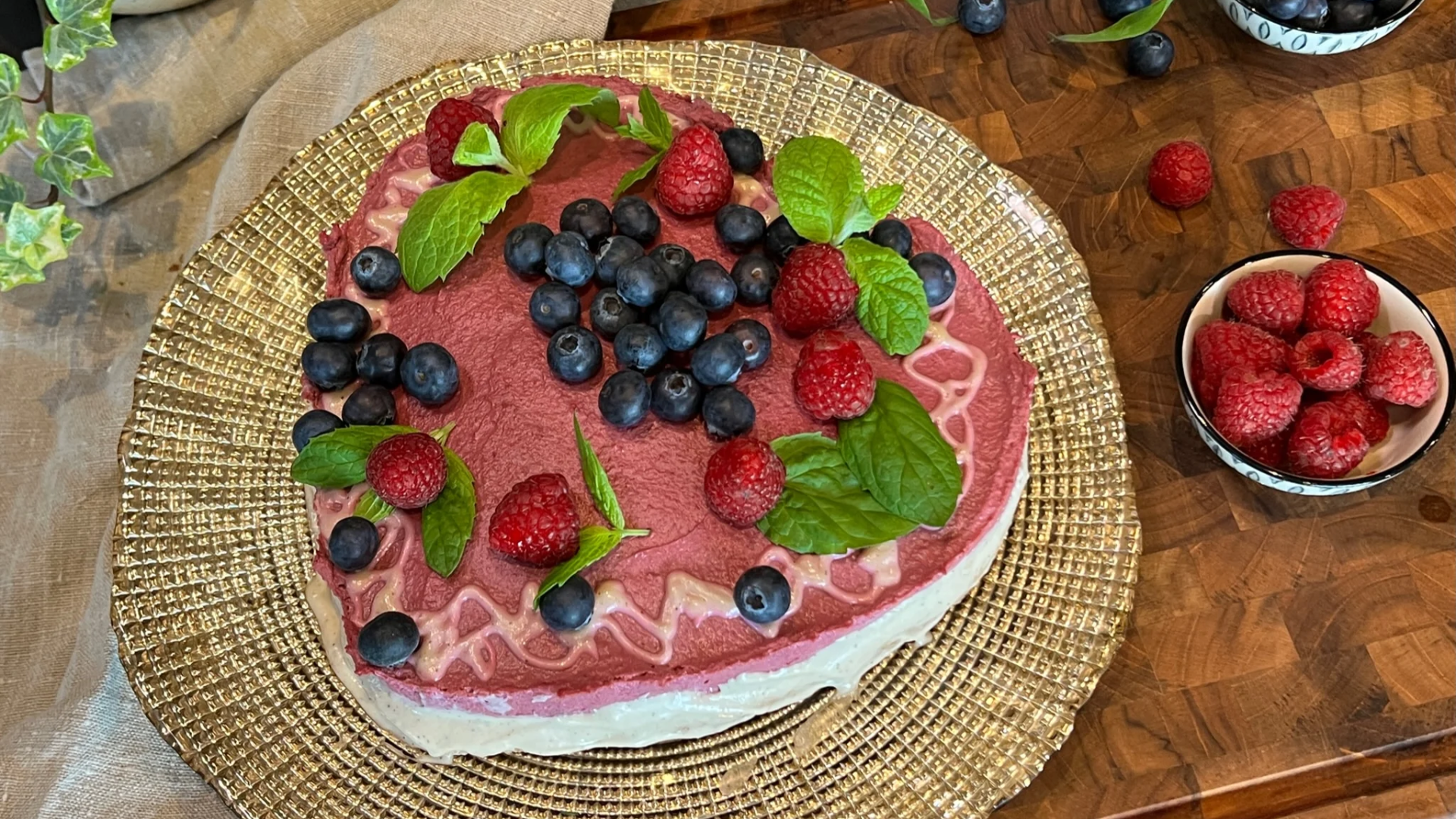 omstartvennlig raw bringebærkake
